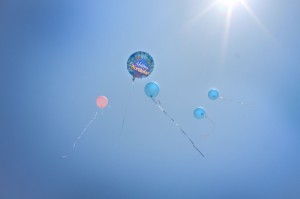 Up, up and away. It was so hot I am surprised the sun did not melt them on the way up! Happy Birthday Noah, we love and miss you Noah!