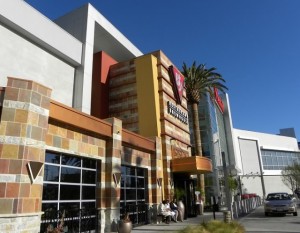 The outside of BJ's in Culver City, CA